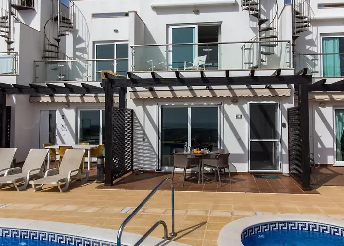 Grand View Oasis Algarve Apartment *